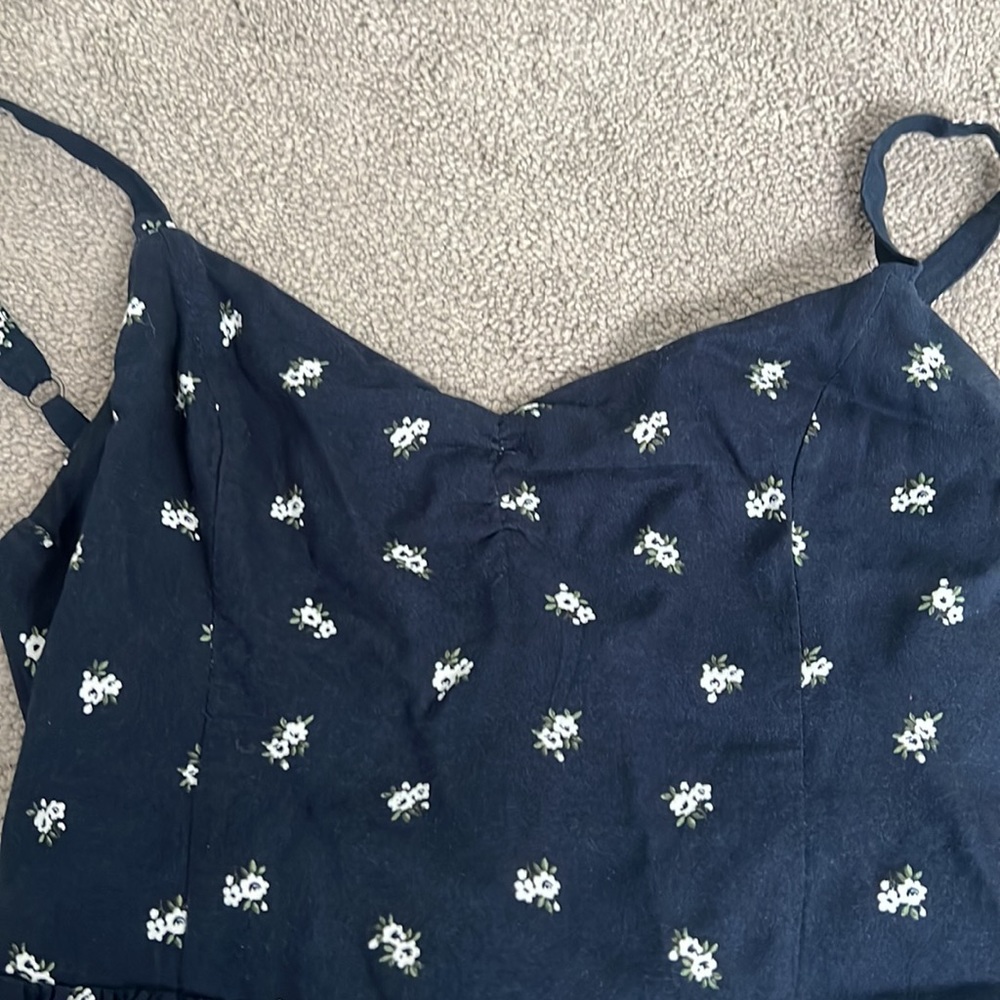 Hollister dress - Picture 2 of 4